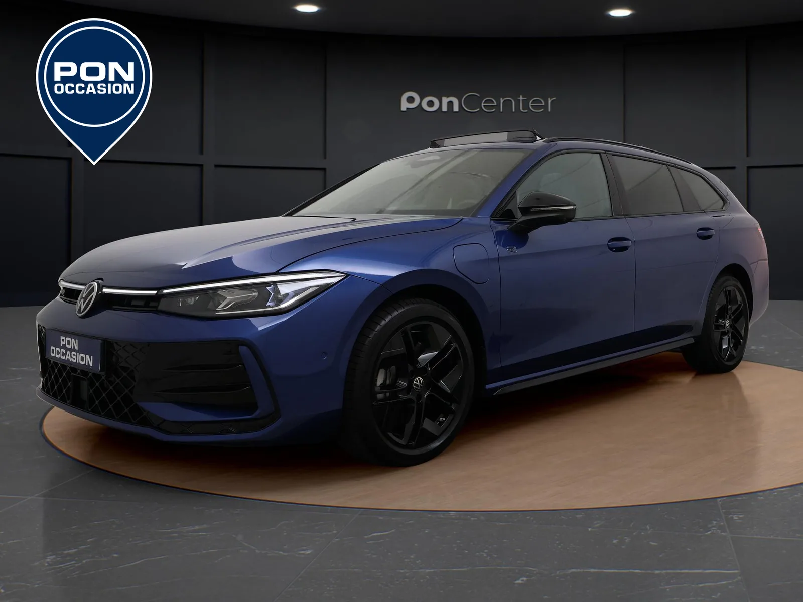 Volkswagen Passat (2025) — foto 1
