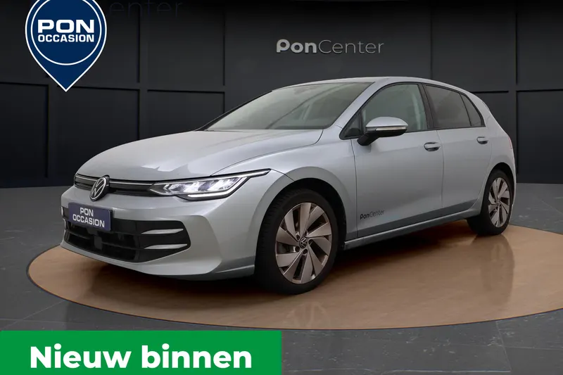 Volkswagen Golf (2024)