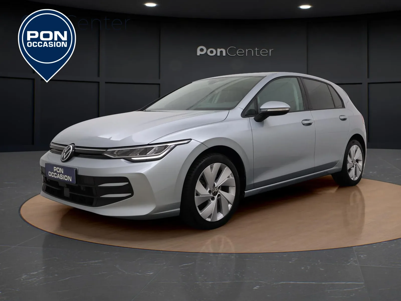 Volkswagen Golf (2024) — foto 1