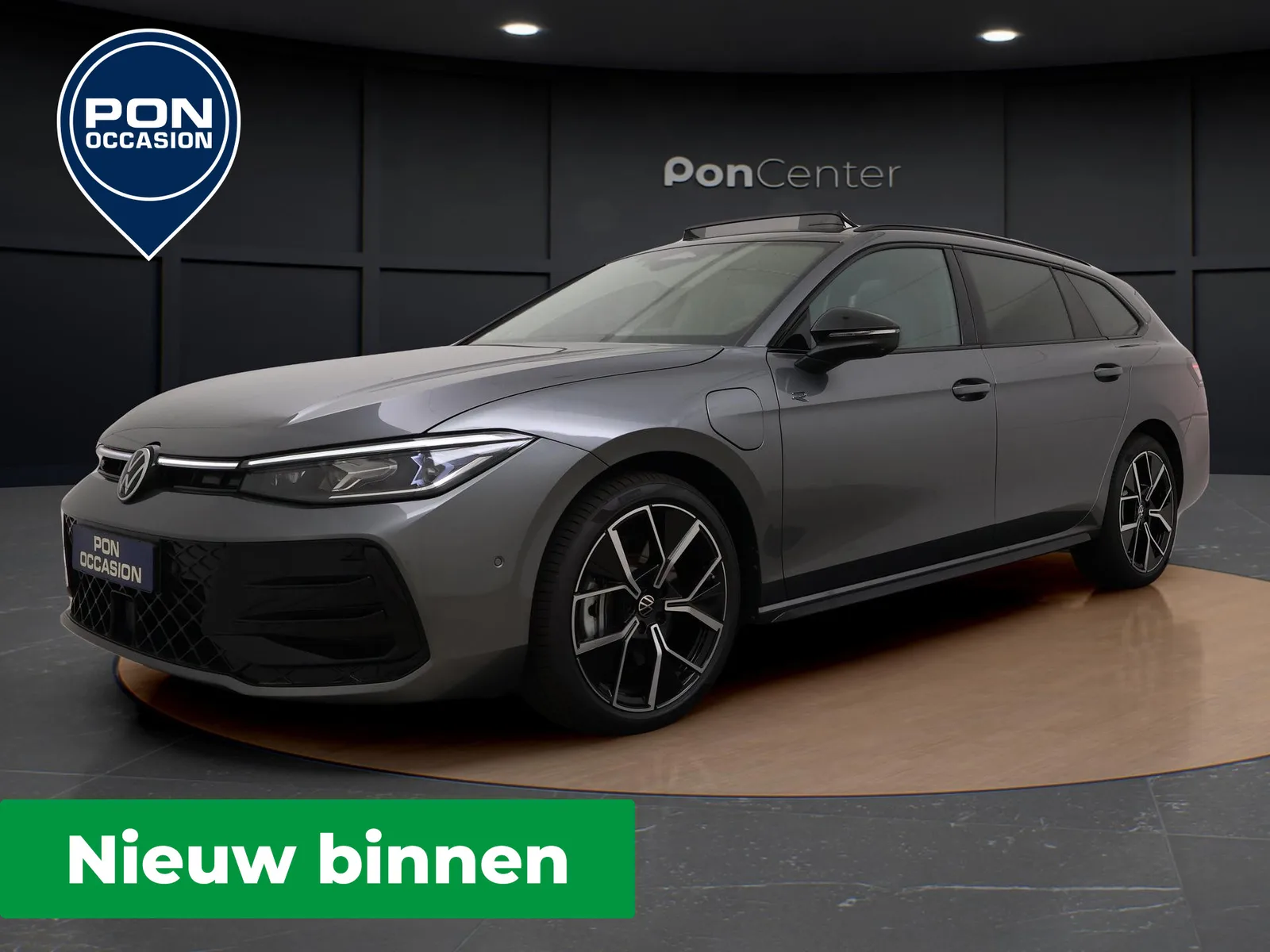 Volkswagen Passat (2025) — foto 1
