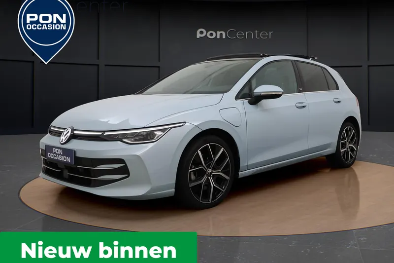 Volkswagen Golf (2024)