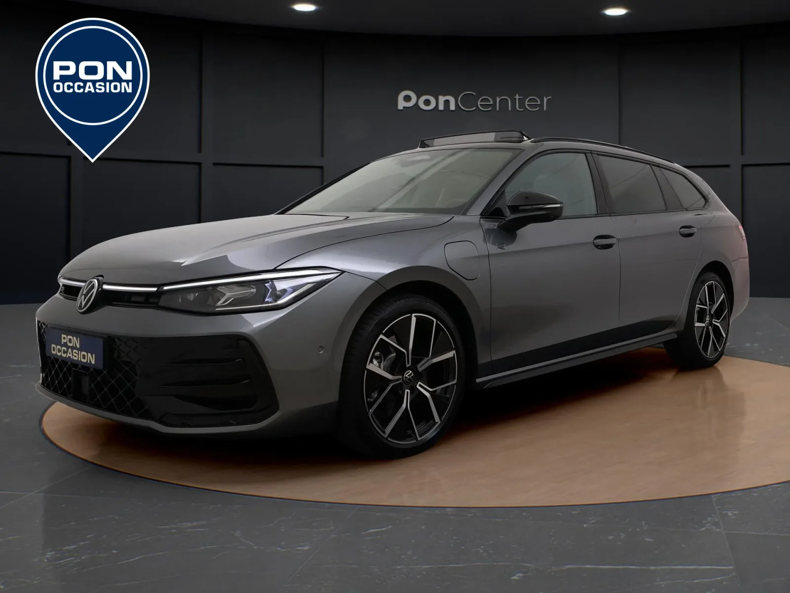 Volkswagen Passat (2025) — foto 1