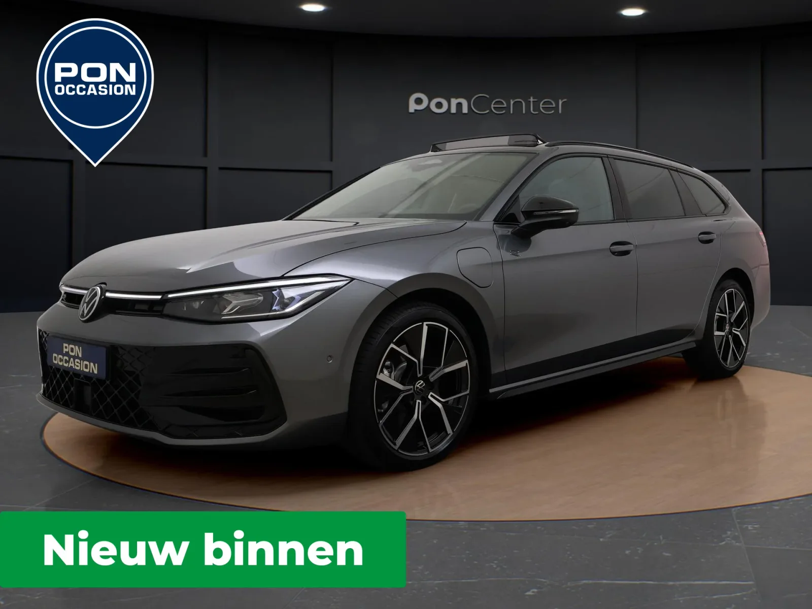 Volkswagen Passat (2025) — foto 1