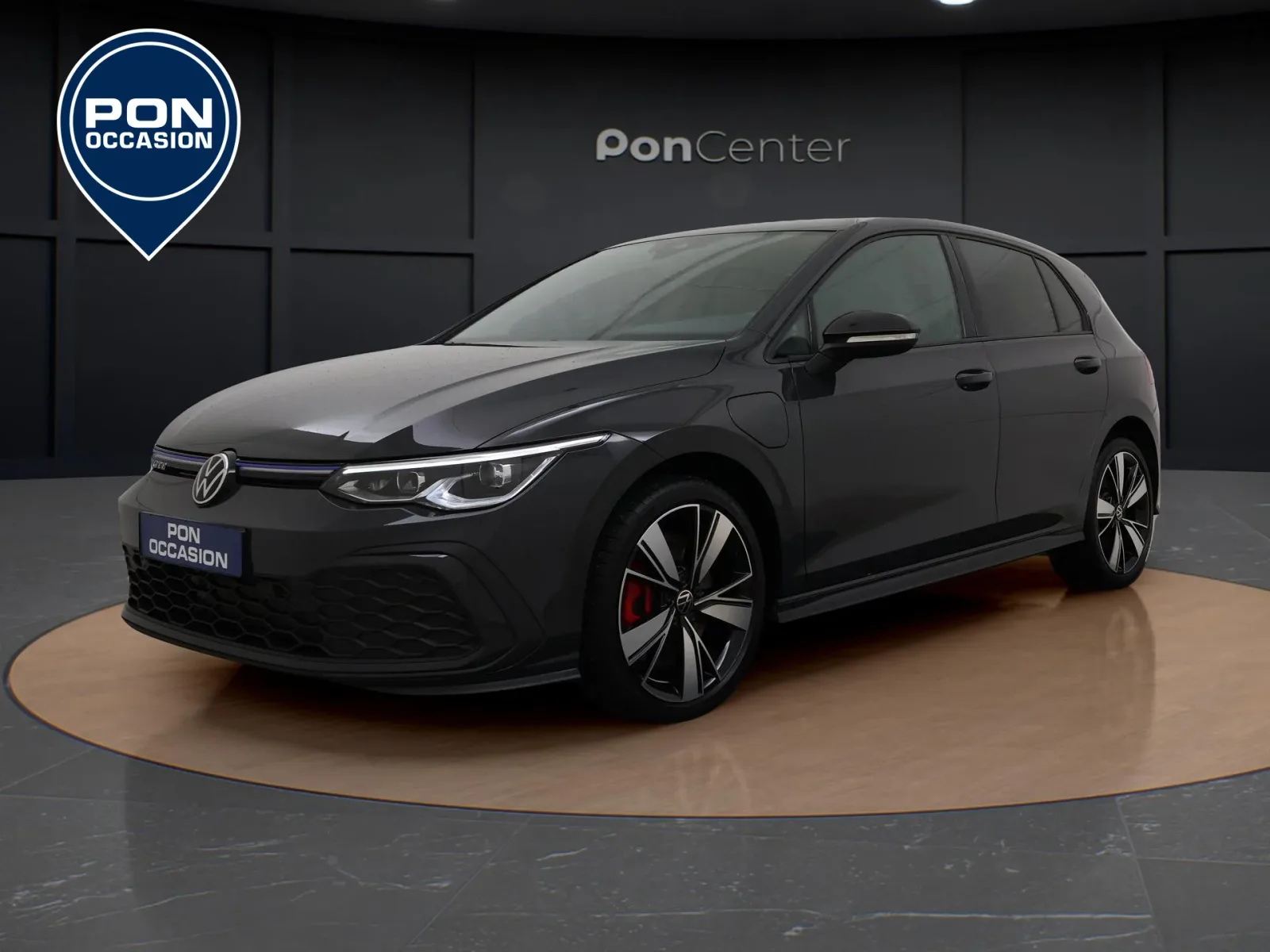 Volkswagen Golf (2022) — foto 1