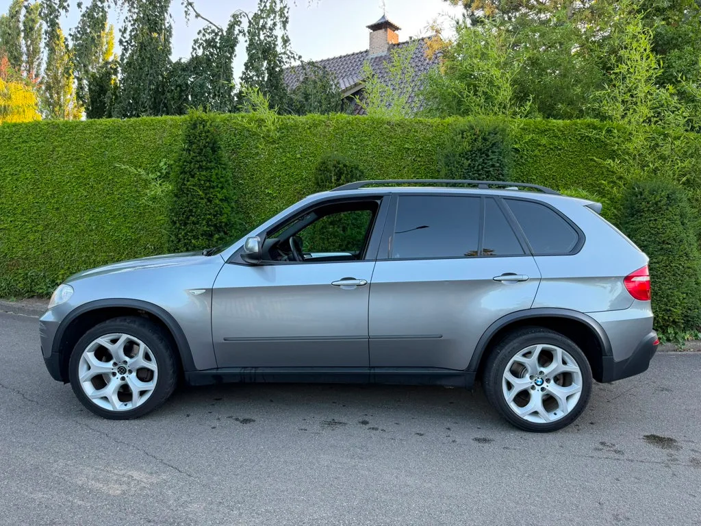 BMW X5 (2008) — foto 1