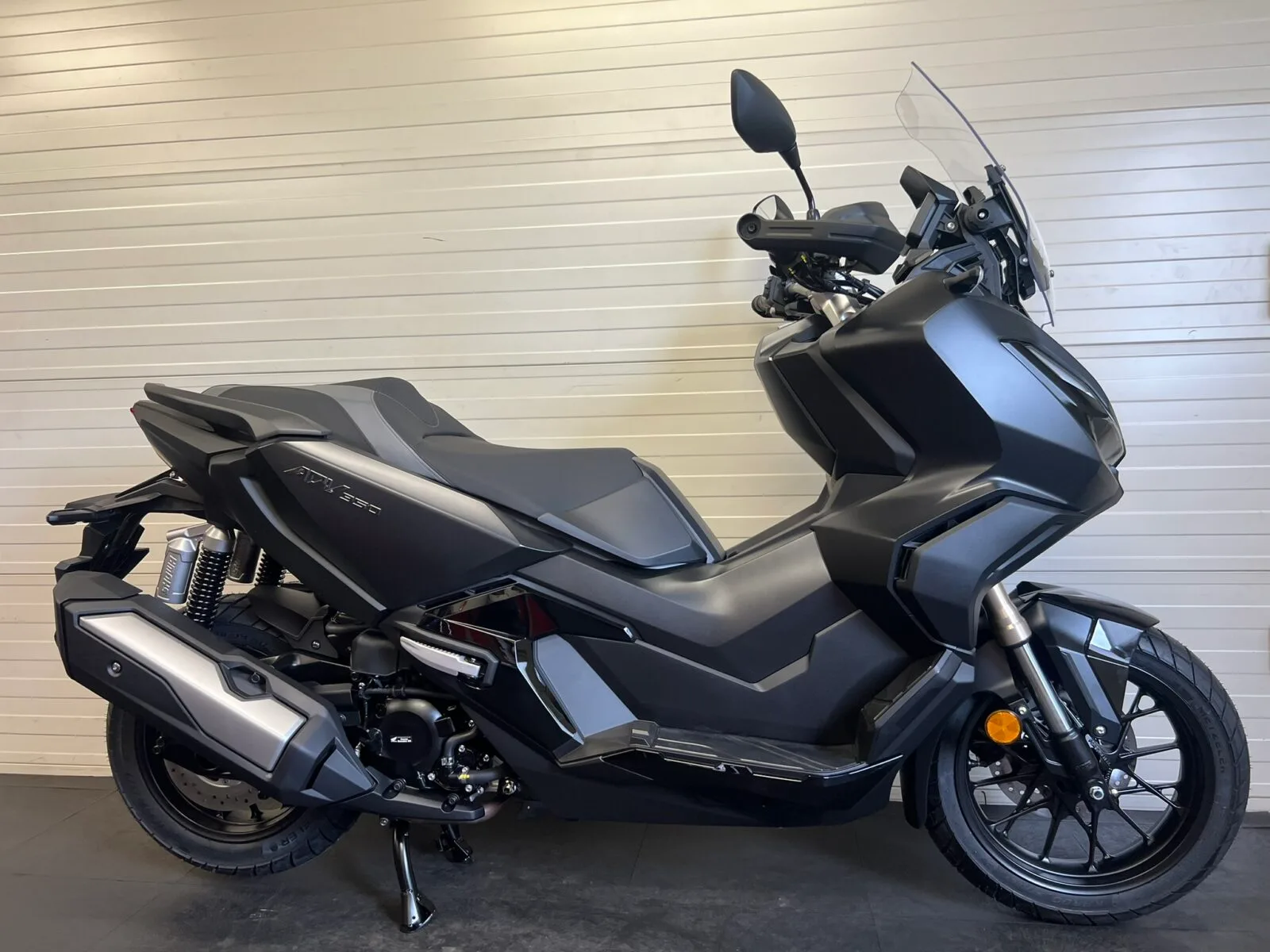 Honda Adv 350 (2026) — foto 1