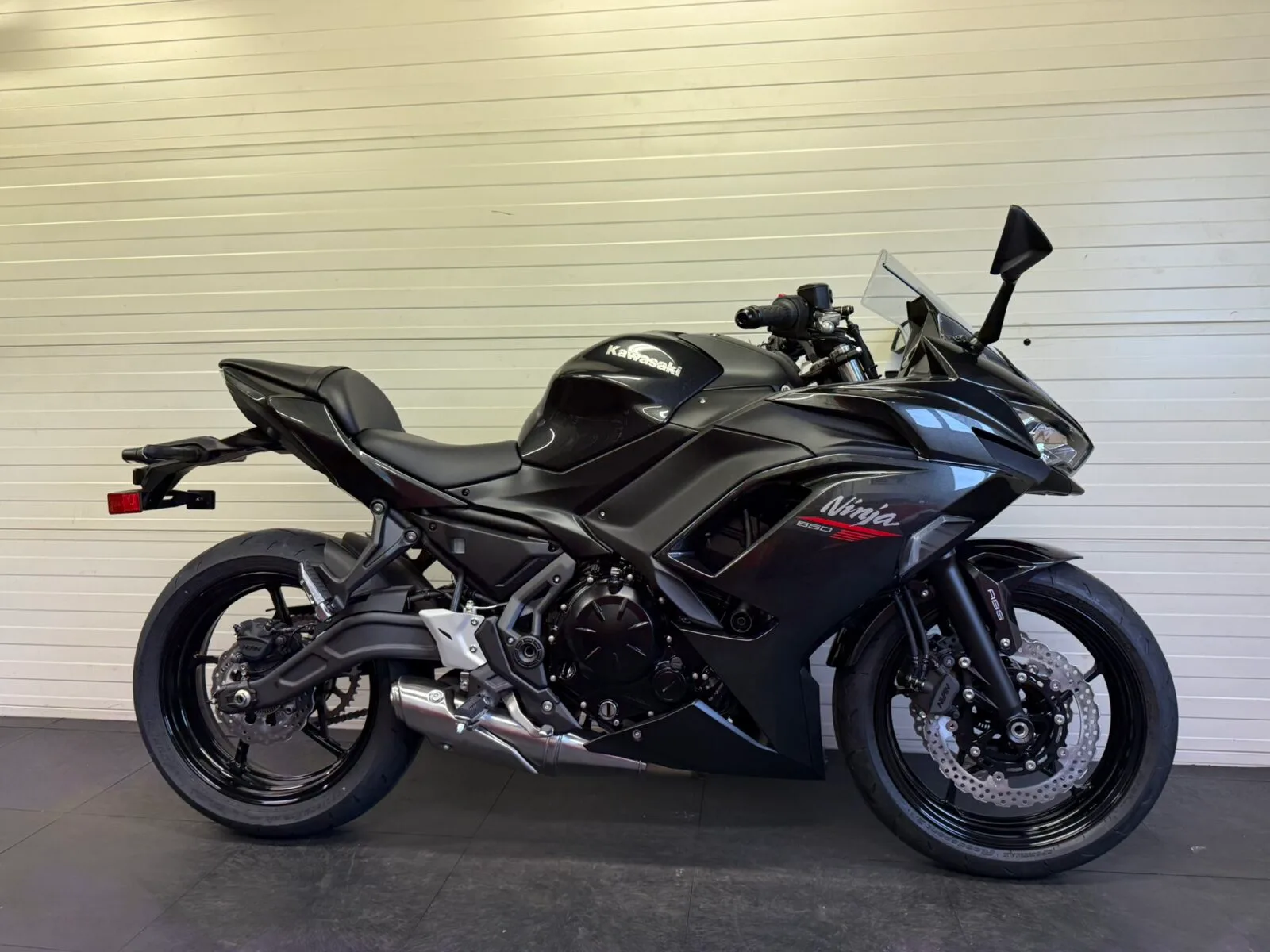 Kawasaki Ninja 650 (2026) — foto 1