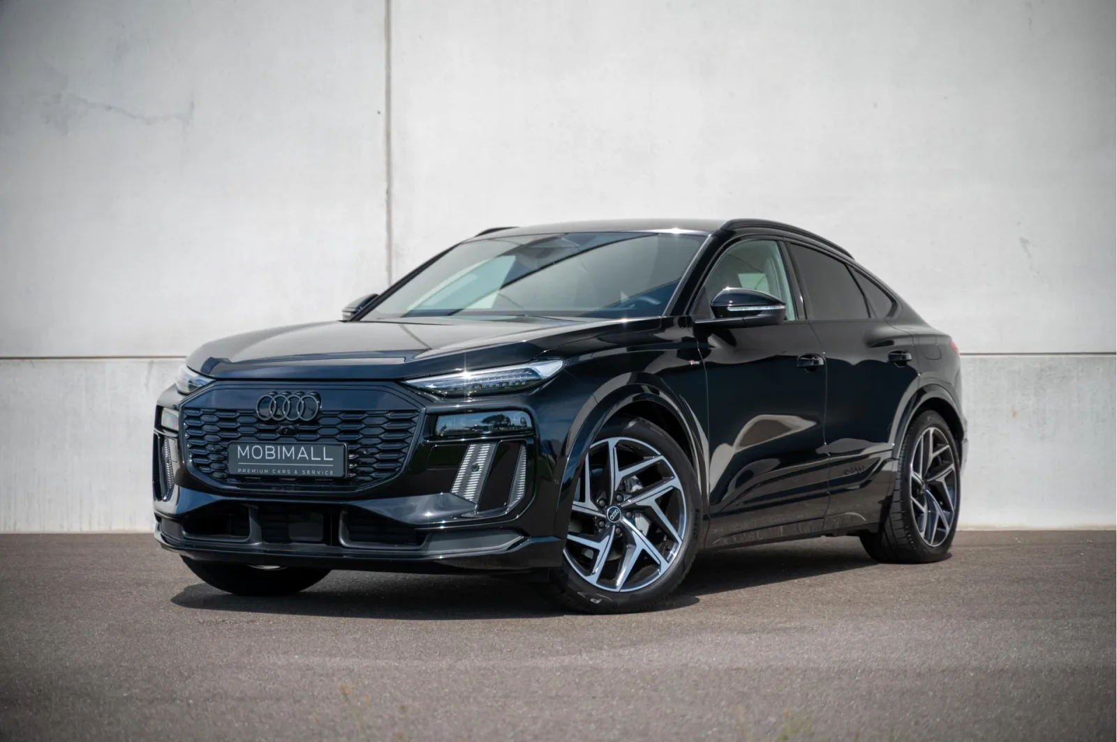 Audi Q6 e-tron (2024) — foto 1