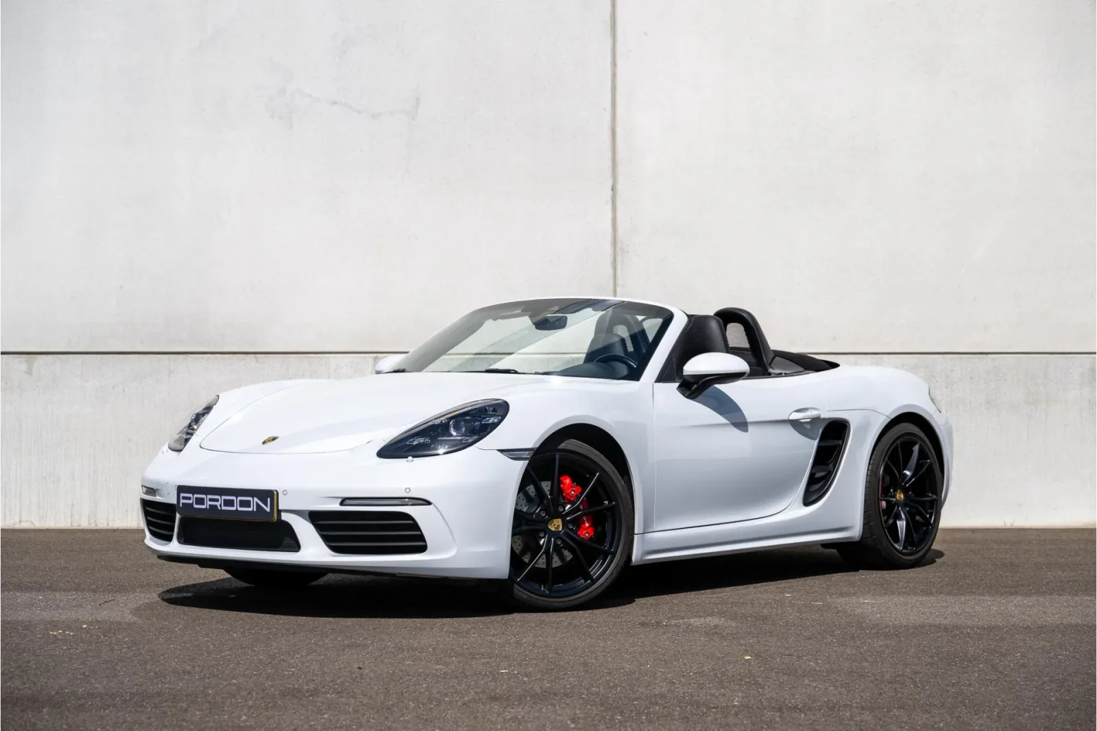 Porsche 718 Boxster (2017) — foto 1