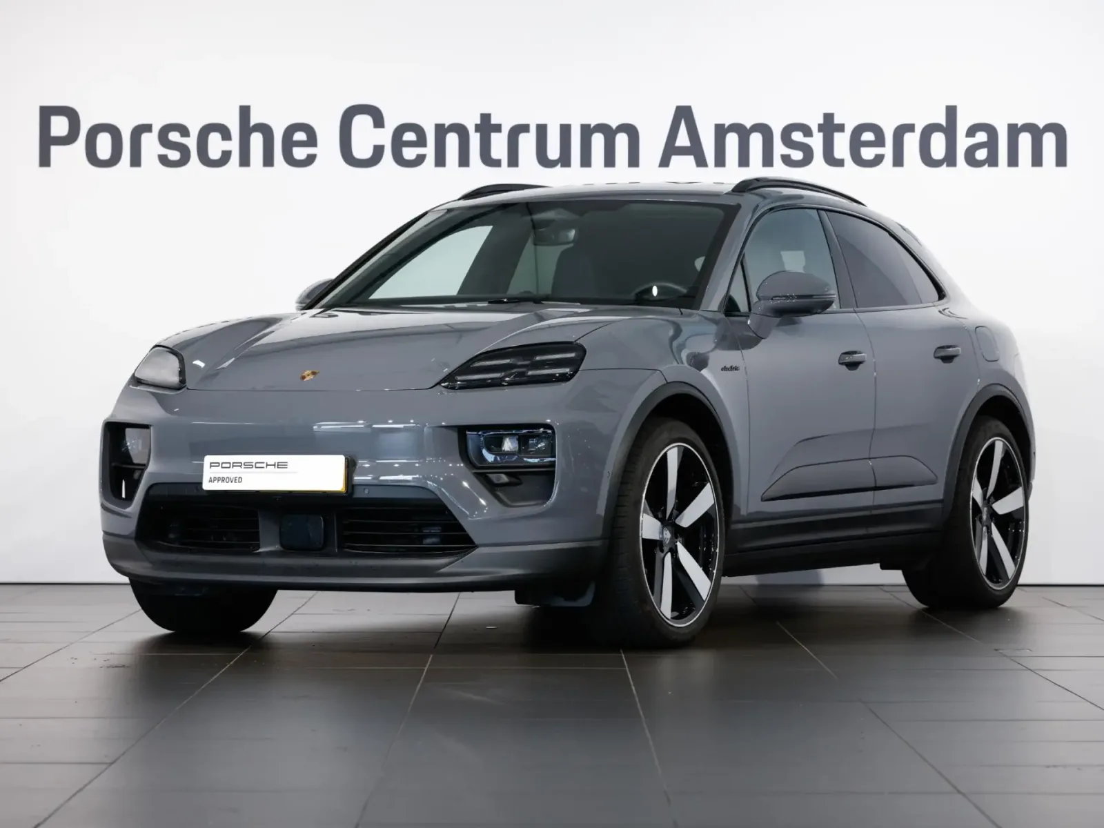 Porsche Macan (2025) — foto 1