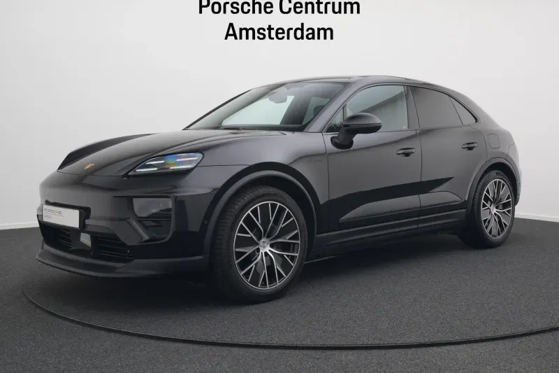 Porsche Macan (2024)