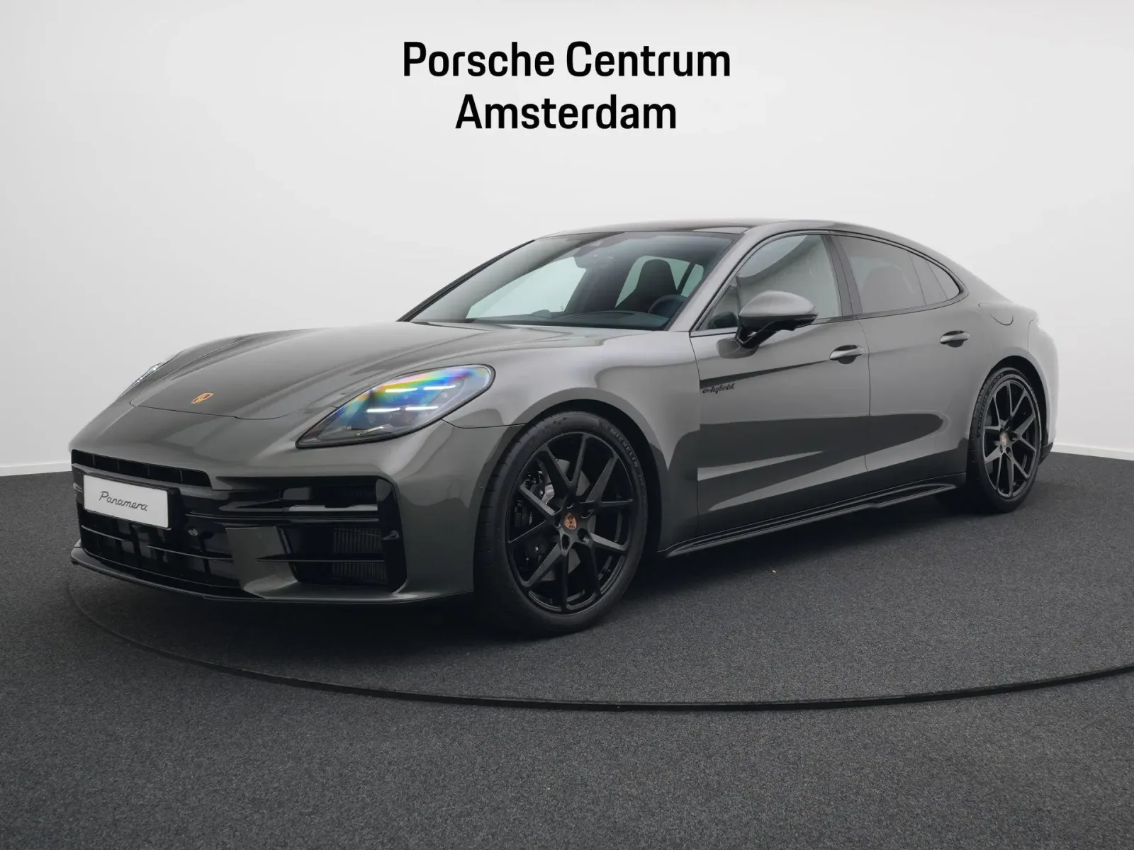 Porsche Panamera (2025) — foto 1