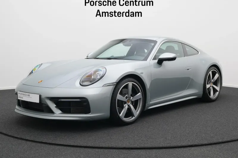 Porsche 911 (2021)