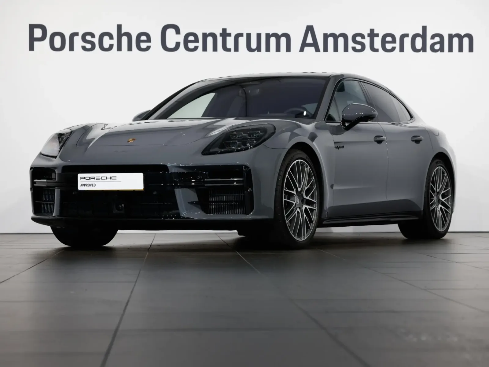 Porsche Panamera (2026) — foto 1