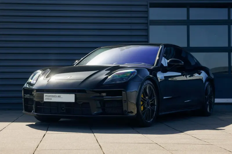 Porsche Panamera (2024)