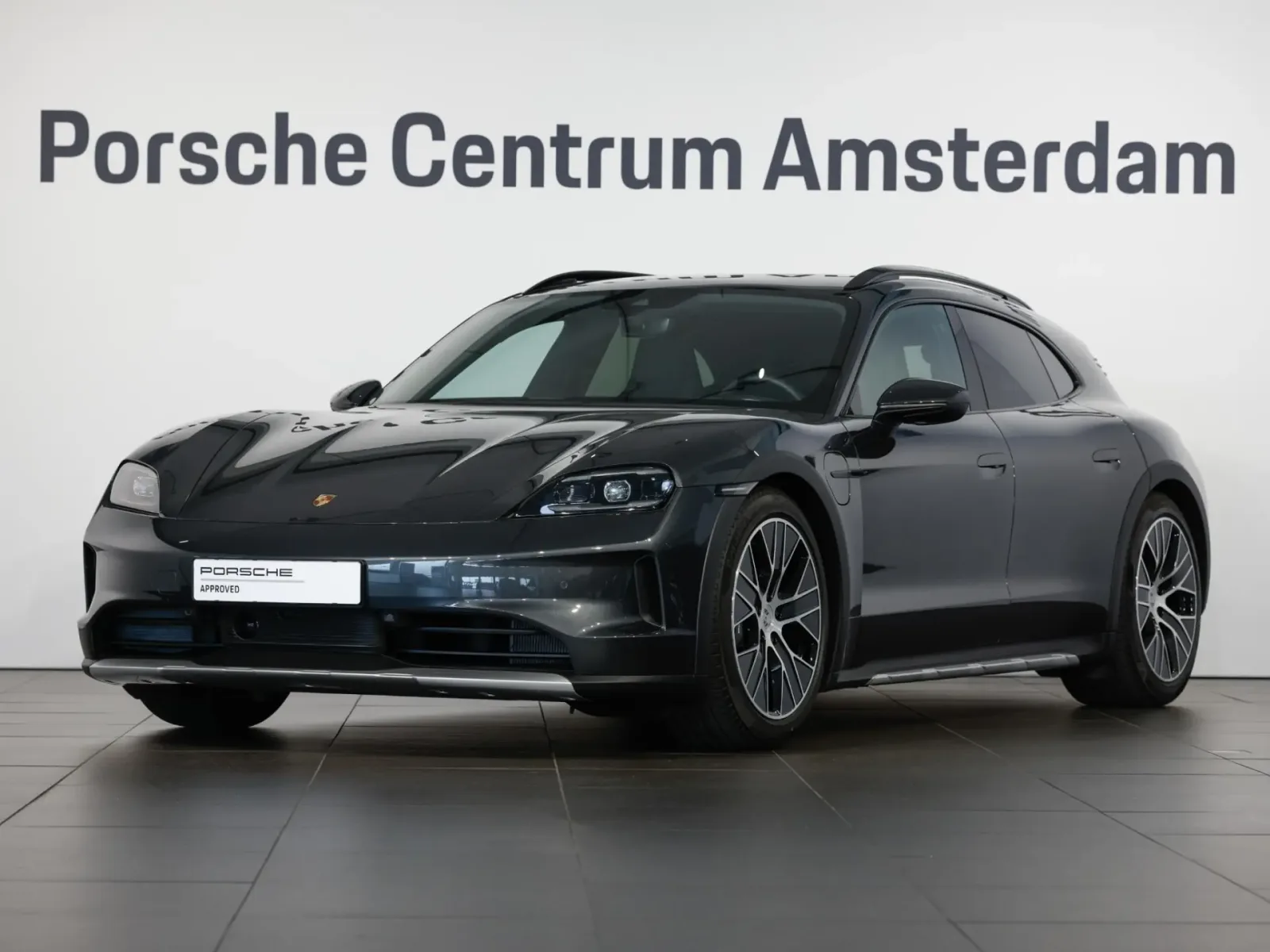 Porsche Taycan (2024) — foto 1