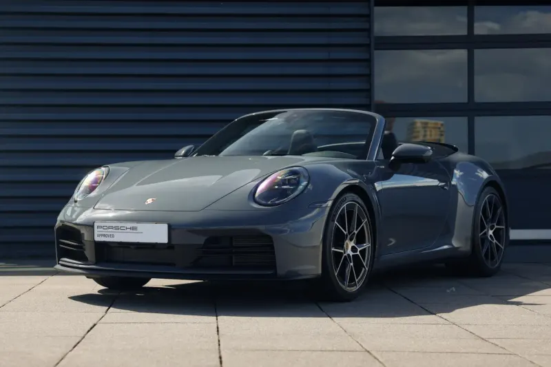 Porsche 911 (2024)