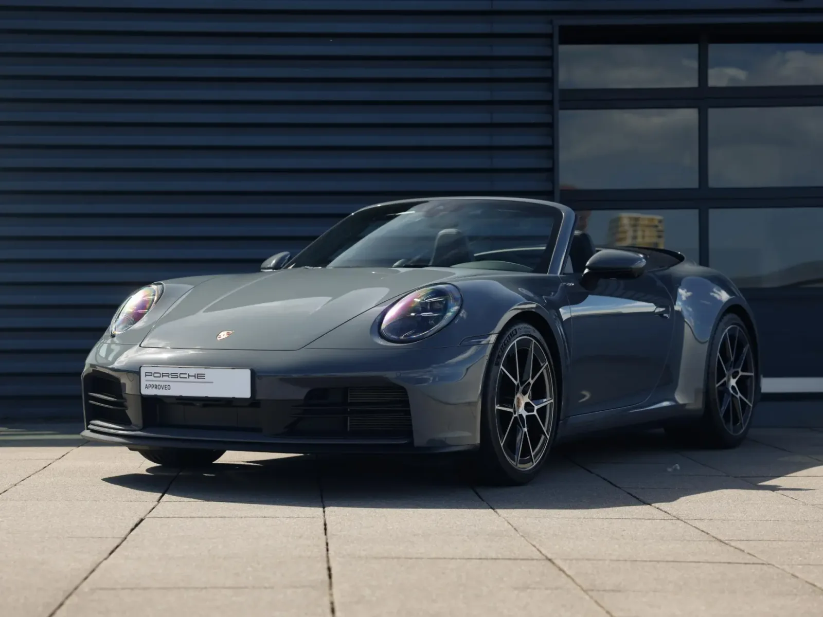 Porsche 911 (2024) — foto 1