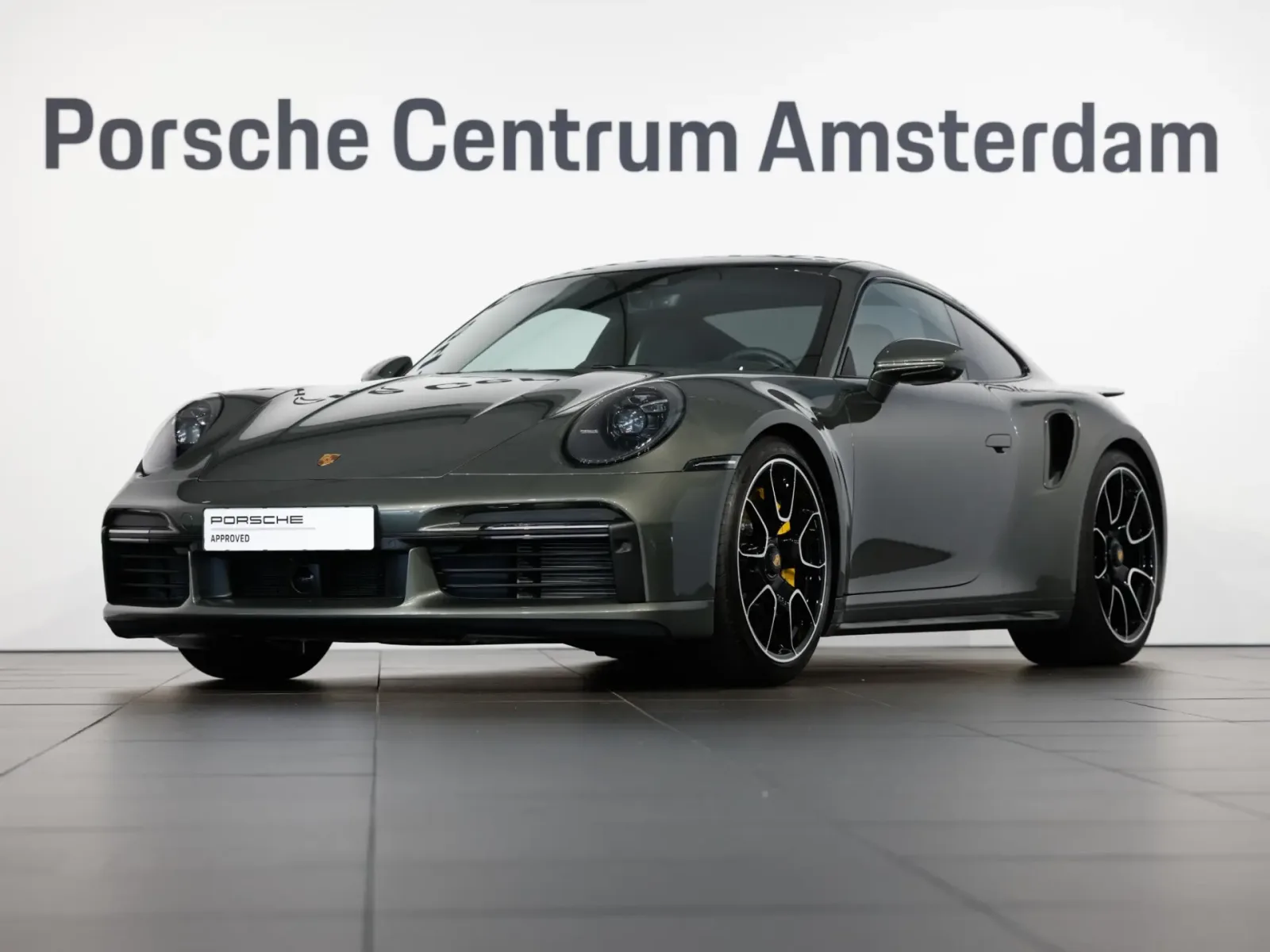 Porsche 911 (2024) — foto 1