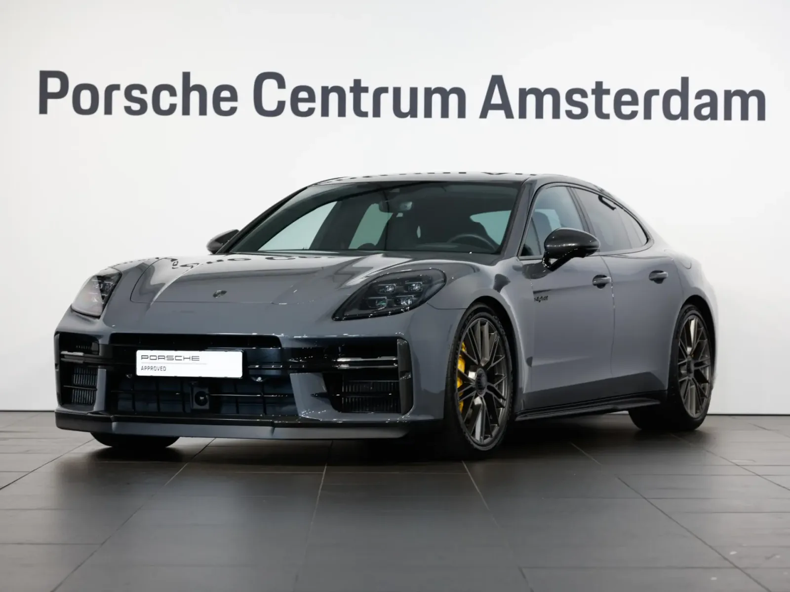 Porsche Panamera (2025) — foto 1