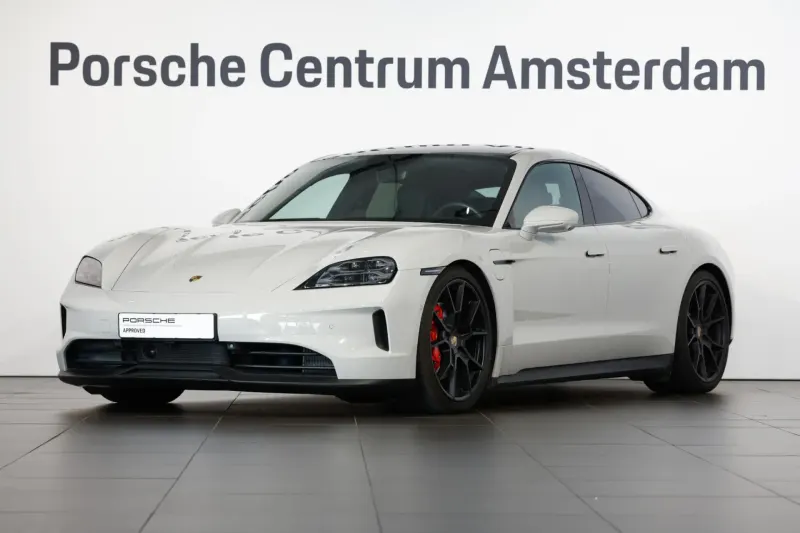Porsche Taycan (2024)