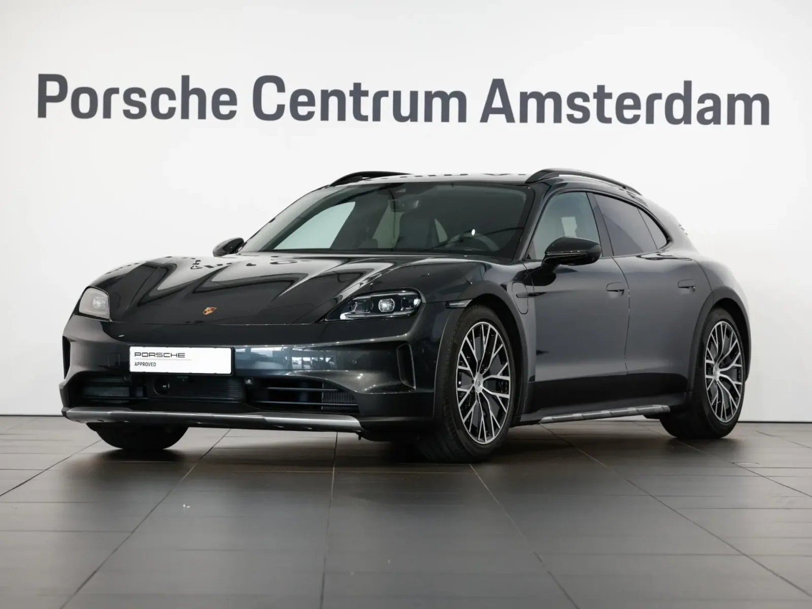Porsche Taycan (2024) — foto 1