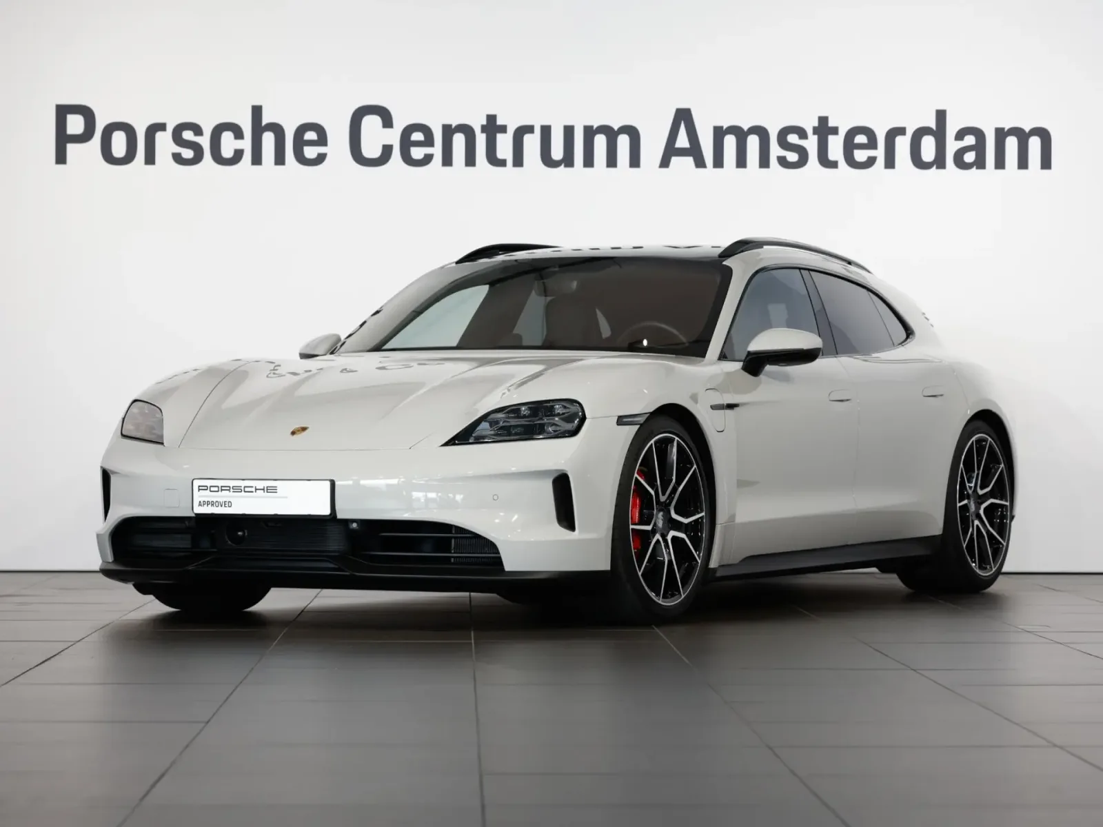 Porsche Taycan (2024) — foto 1