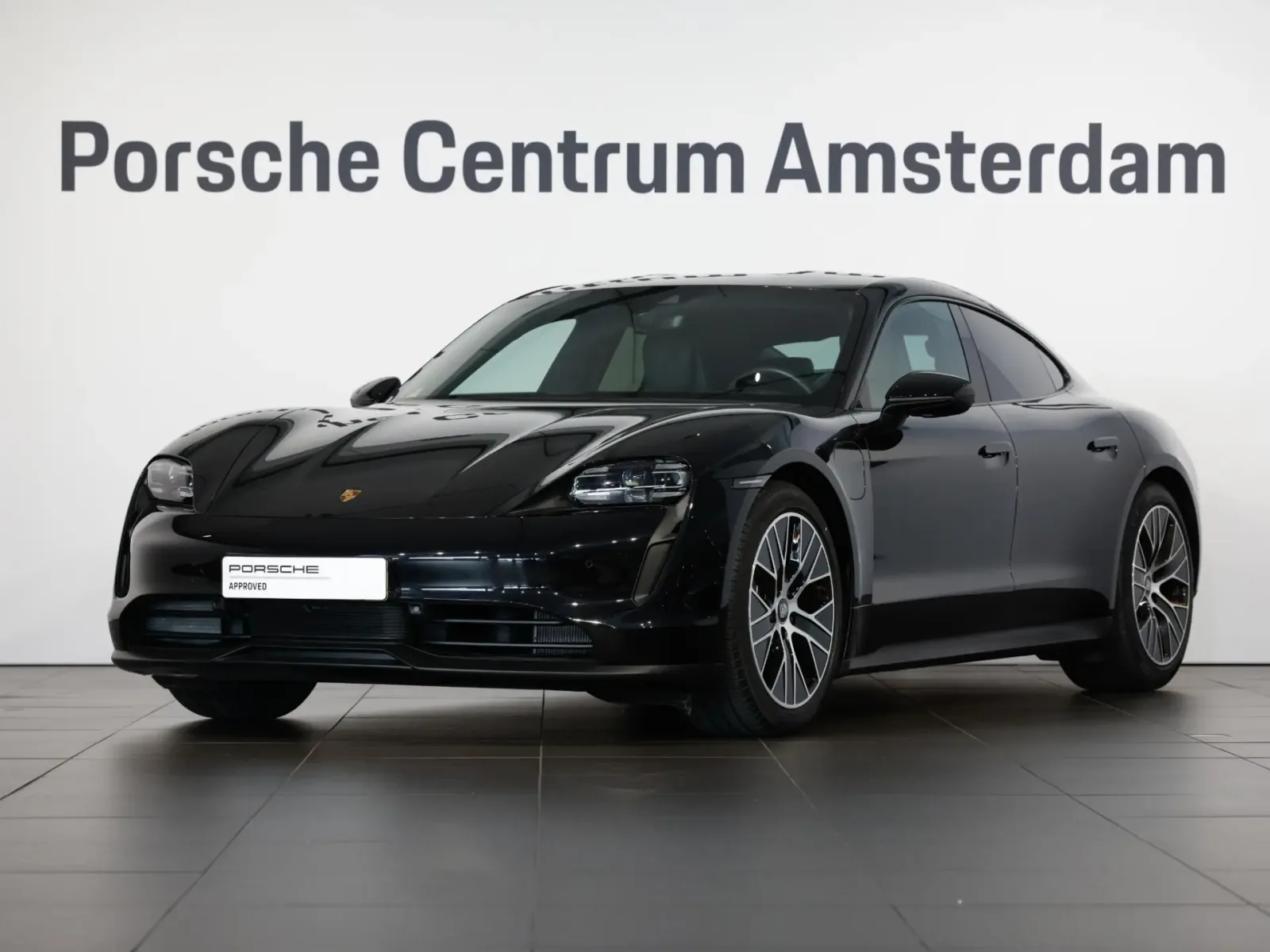 Porsche Taycan (2024) — foto 1
