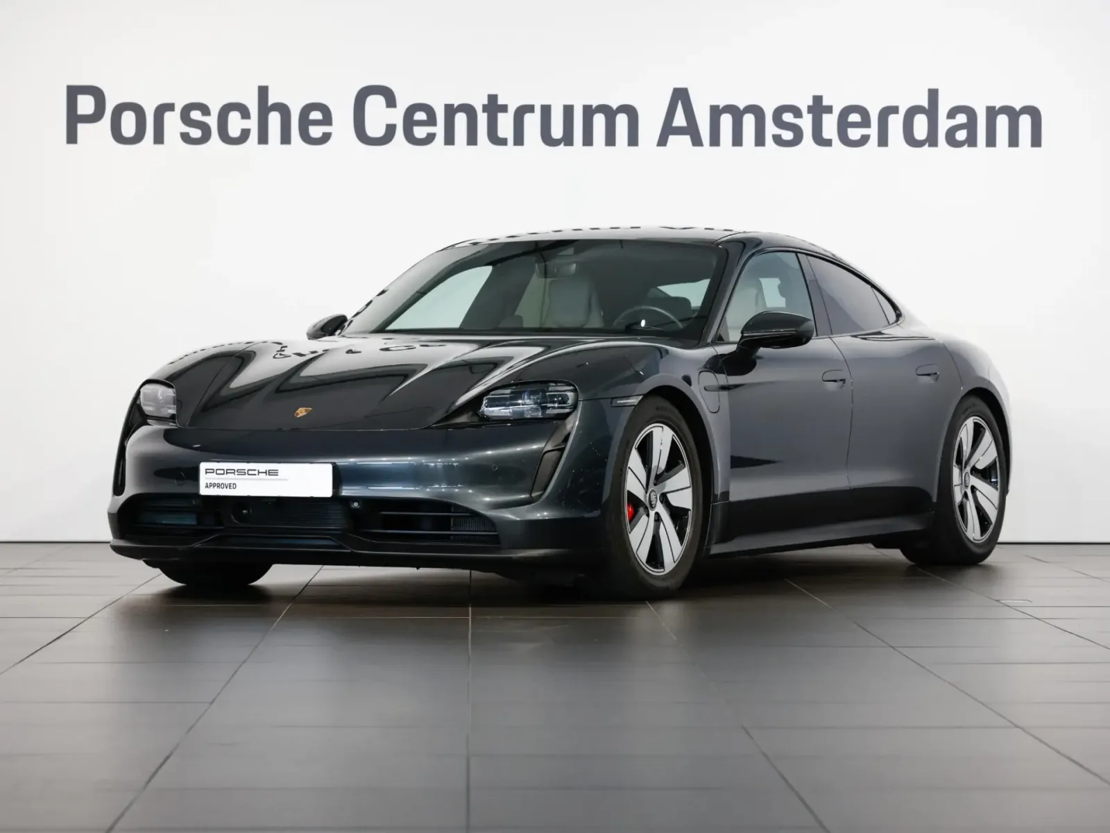 Porsche Taycan (2020) — foto 1