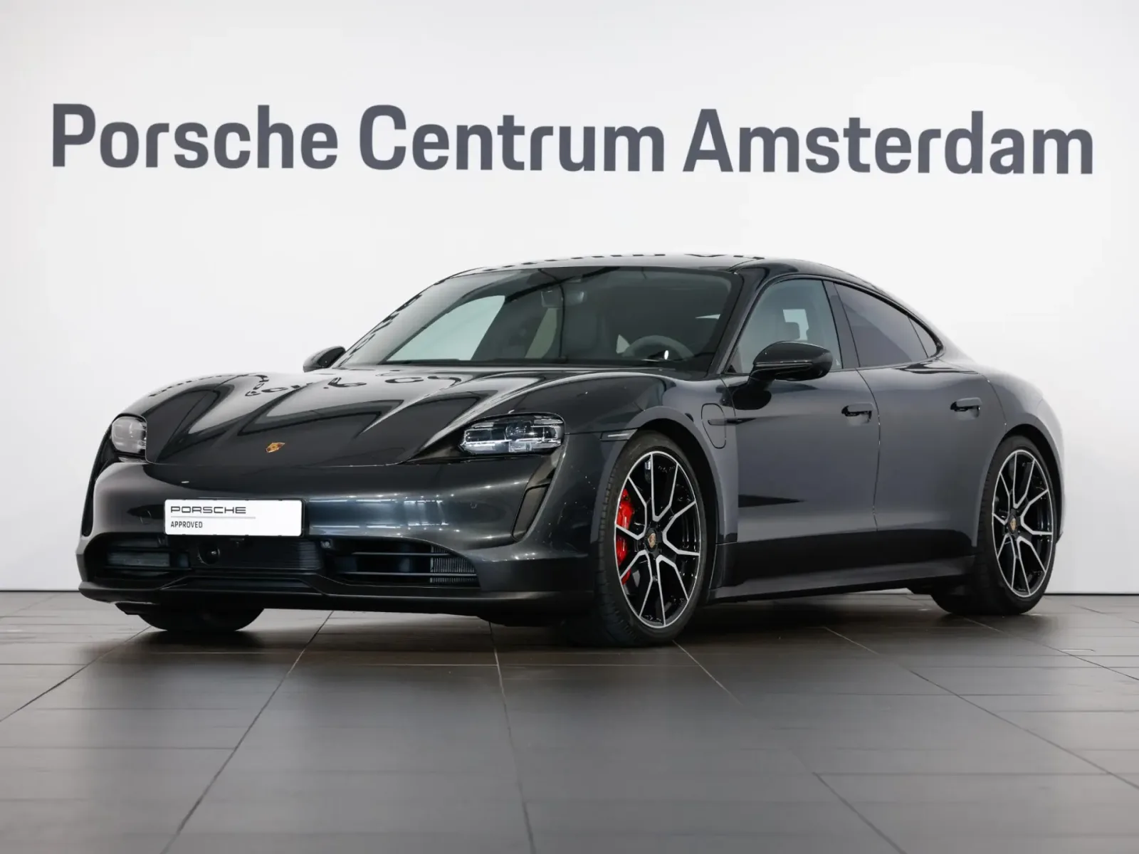 Porsche Taycan (2022) — foto 1