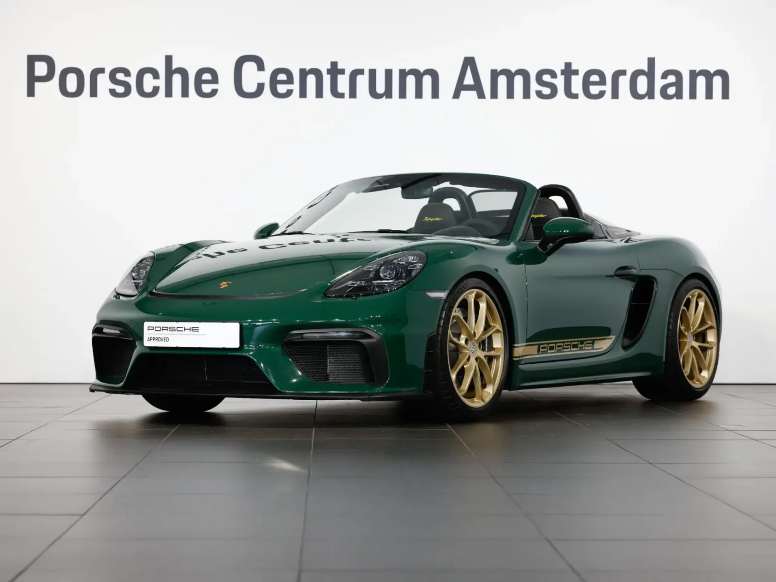Porsche 718 (2023) — foto 1
