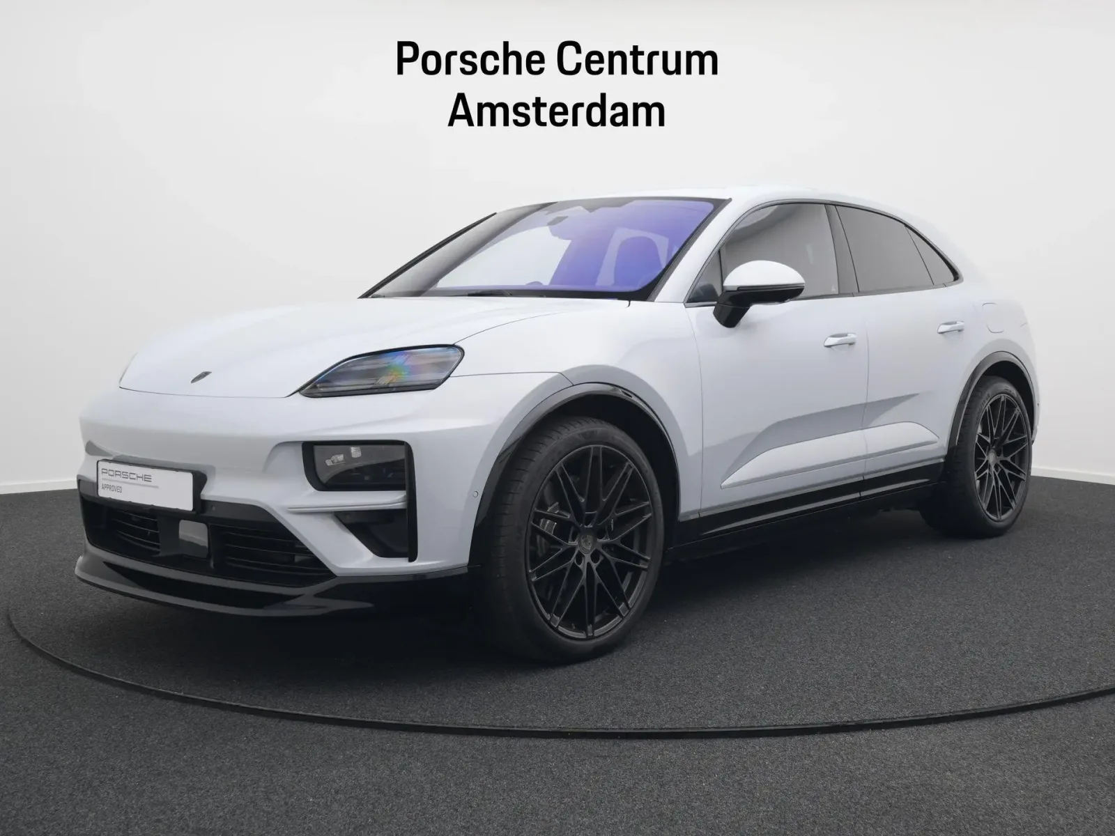 Porsche Macan (2024) — foto 1