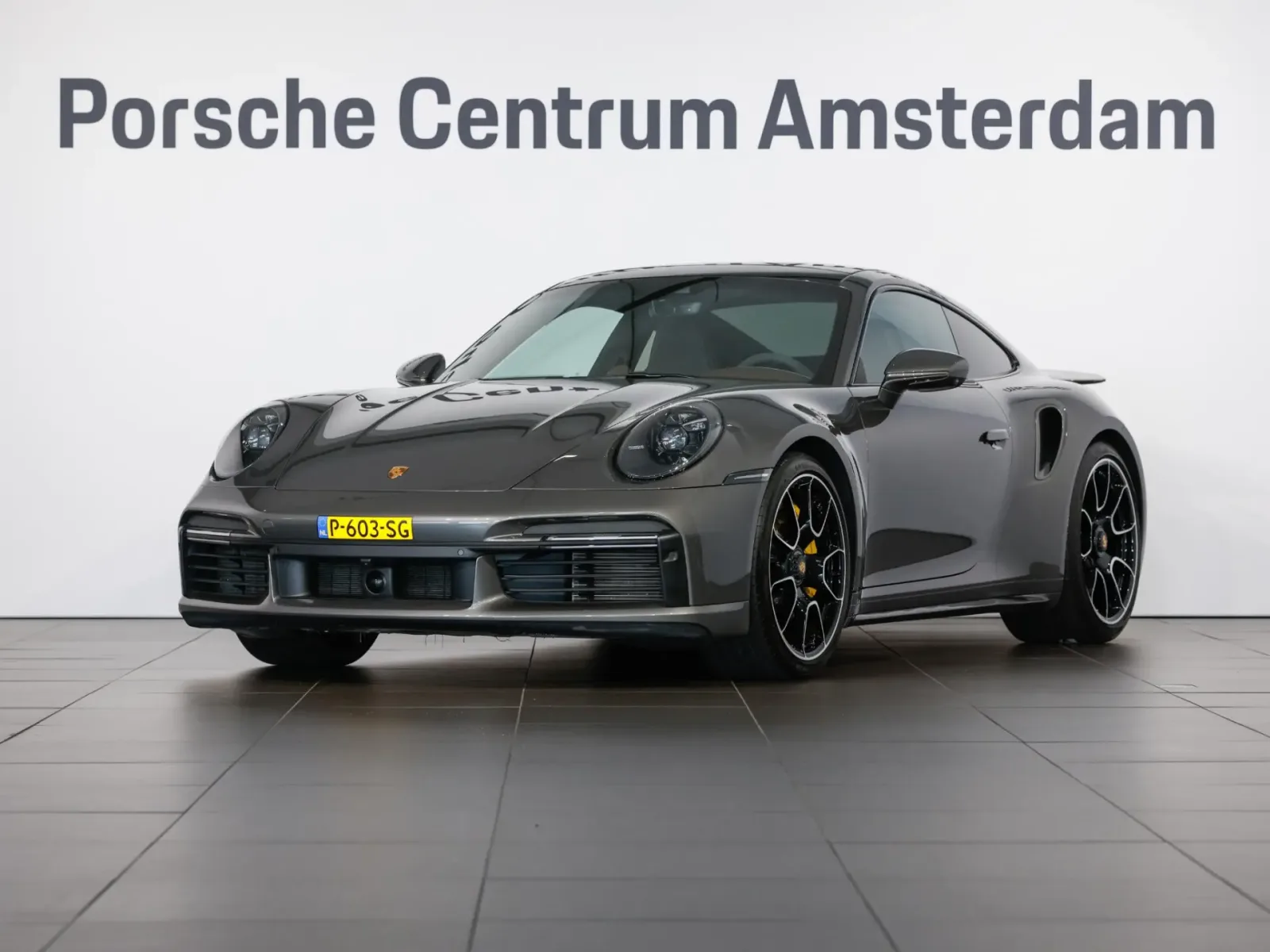 Porsche 911 (2022) — foto 1