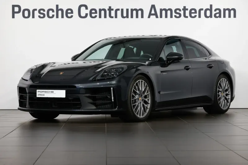Porsche Panamera (2024)