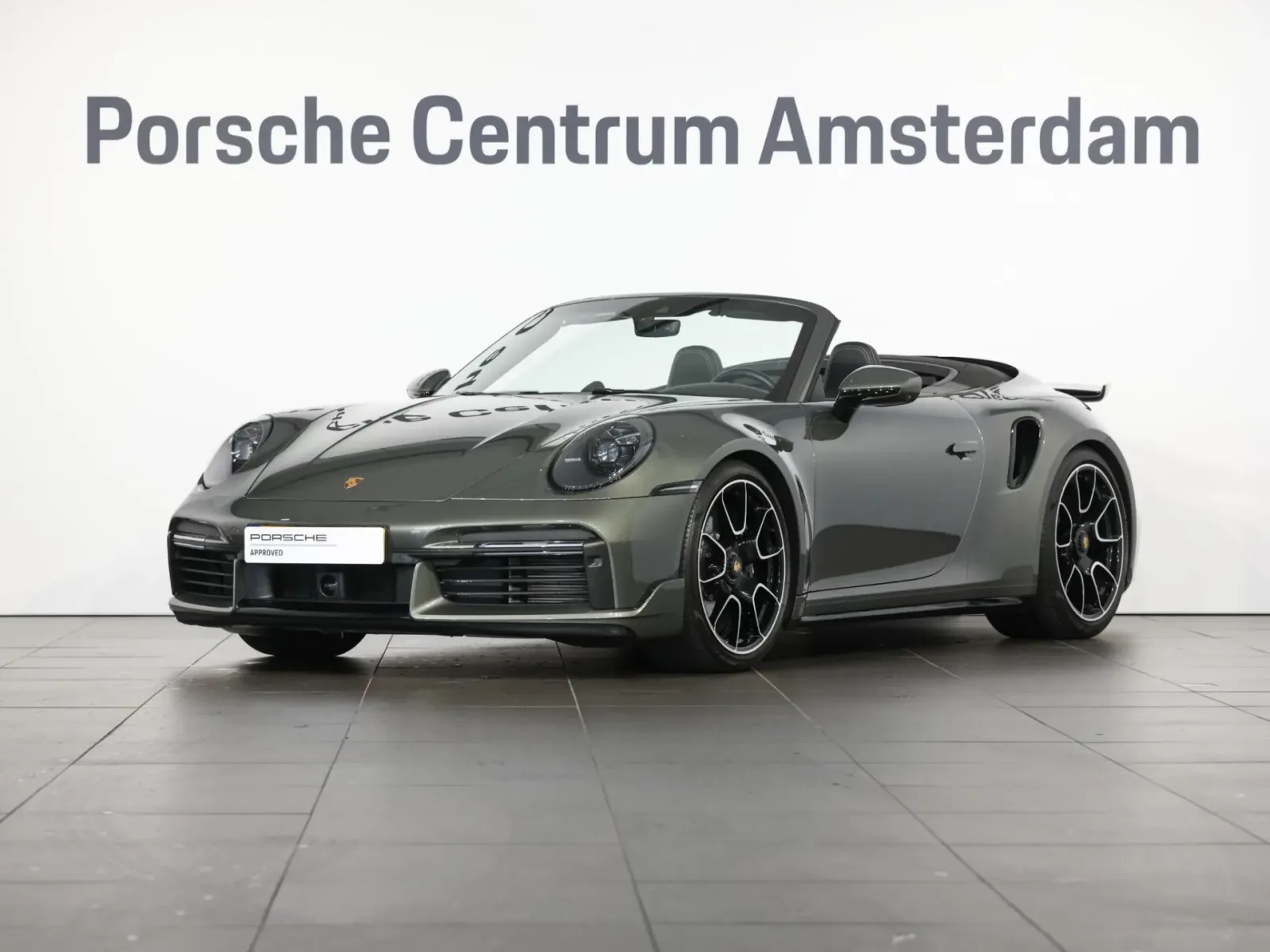 Porsche 911 (2024) — foto 1