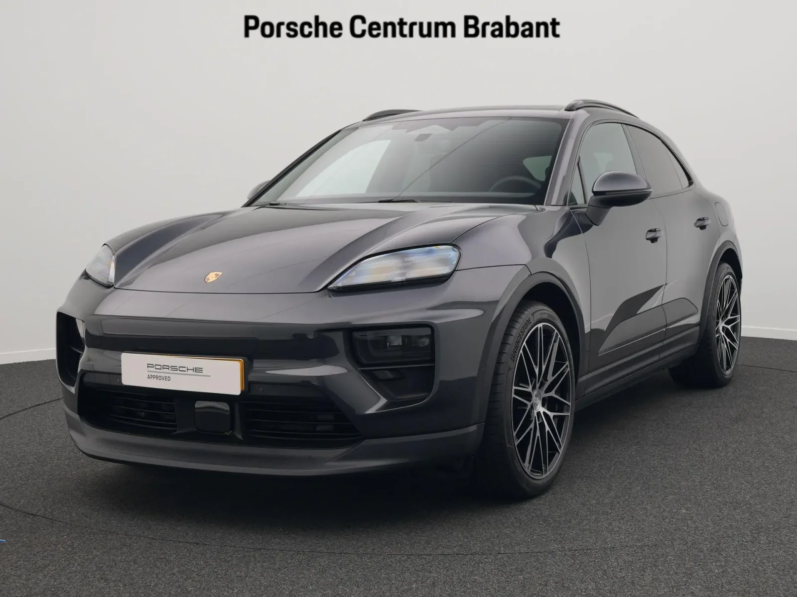 Porsche Macan (2026) — foto 1