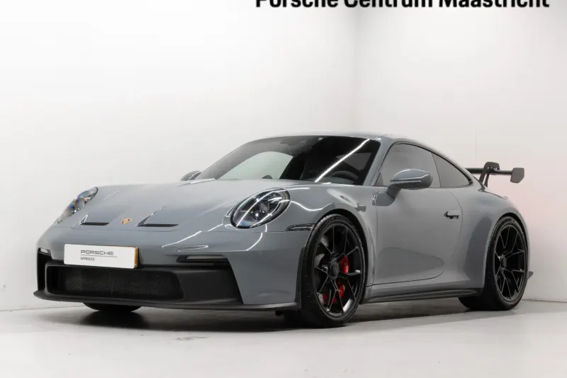 Porsche 911 (2023)