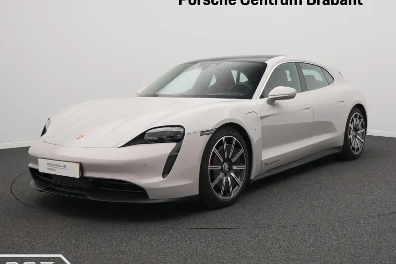 Porsche Taycan (2024)