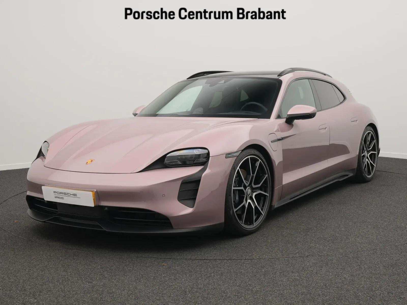 Porsche Taycan (2023) — foto 1