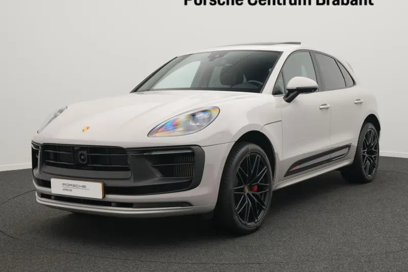 Porsche Macan (2023)