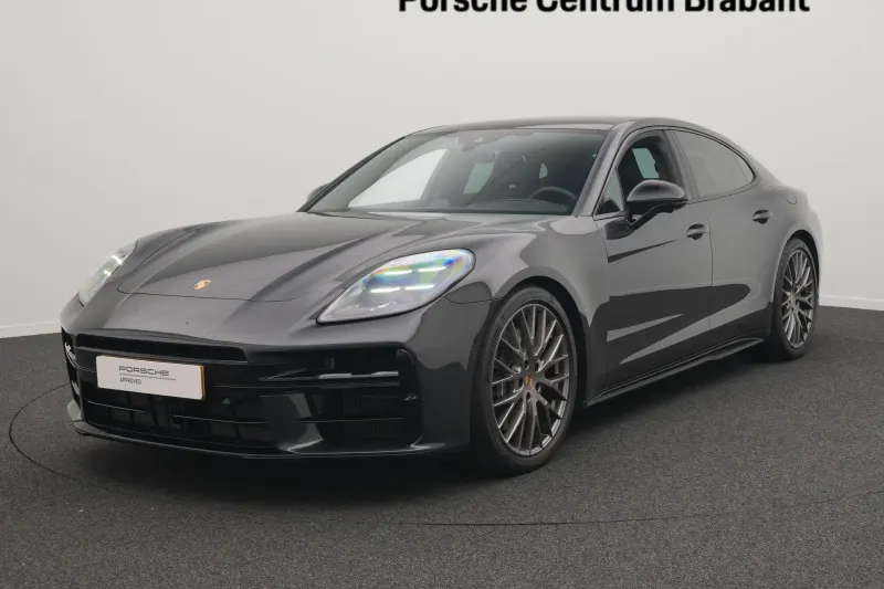 Porsche Panamera (2024)
