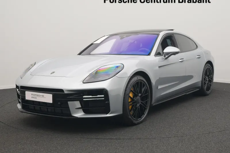 Porsche Panamera (2024)