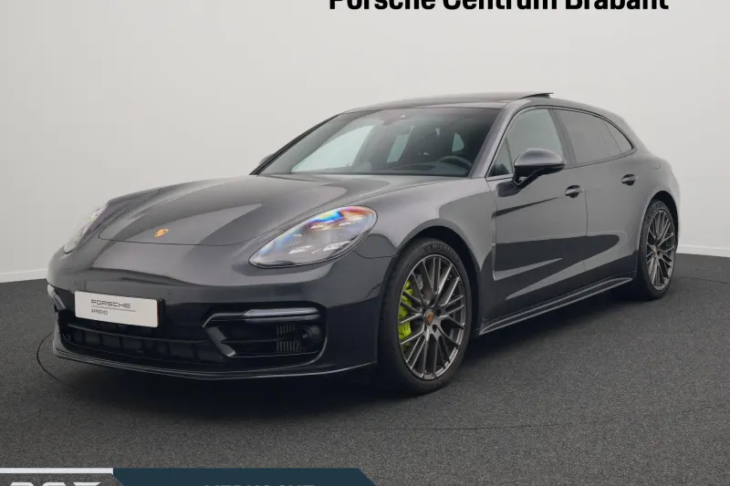 Porsche Panamera (2023)