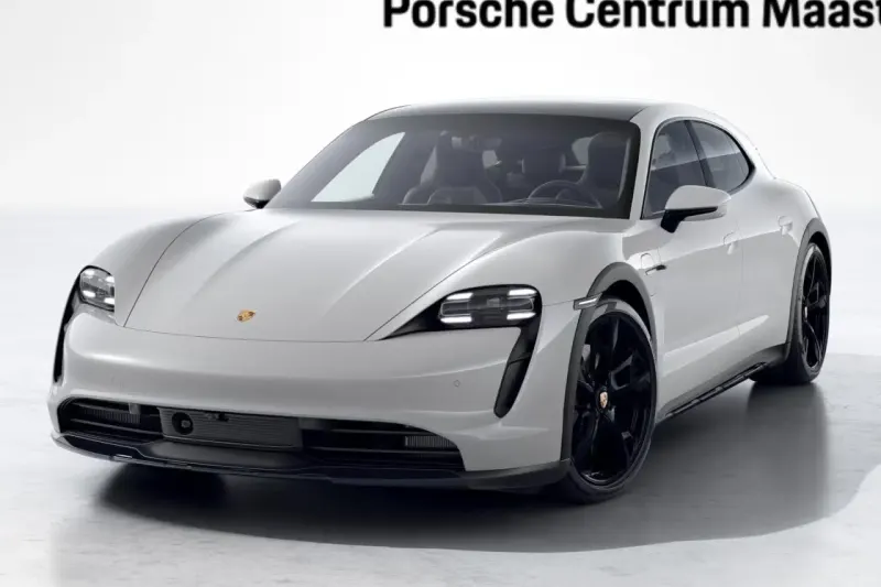 Porsche Taycan (2023)