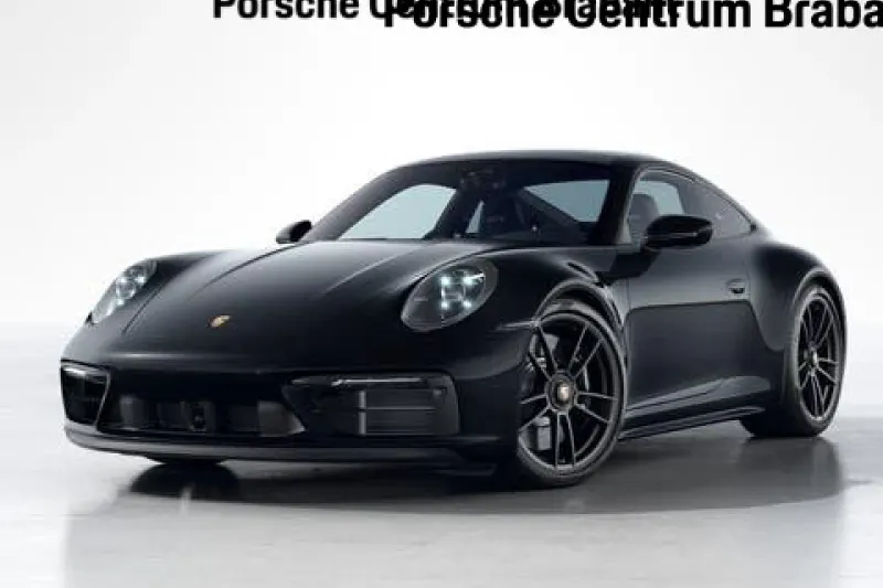 Porsche 911 (2024)