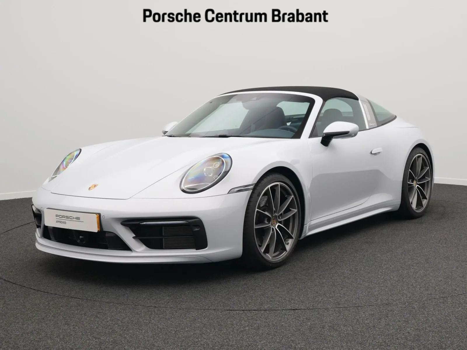 Porsche 911 (2024) — foto 1