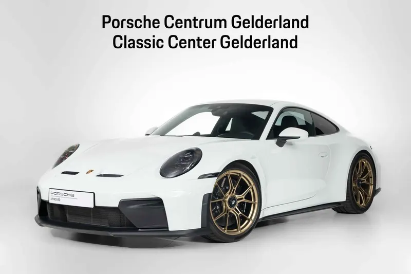 Porsche 911 (2025)