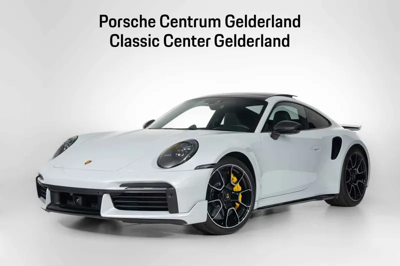 Porsche 911 (2025)