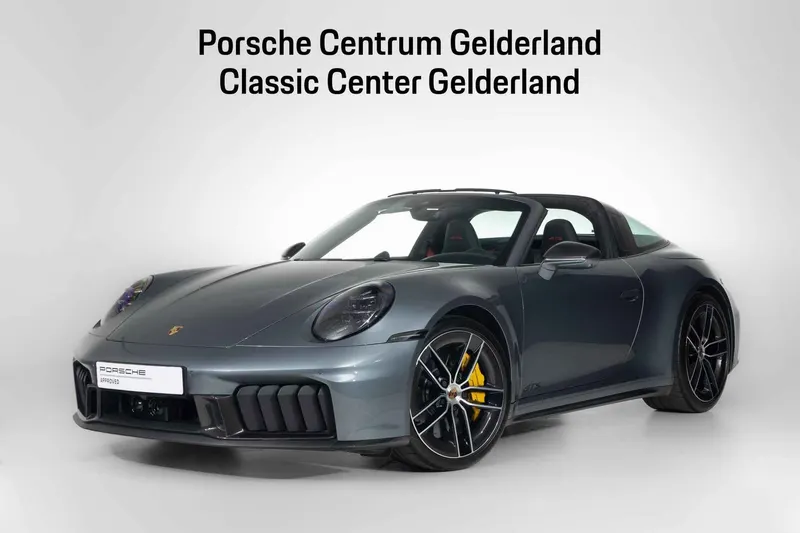 Porsche 911 (2025)
