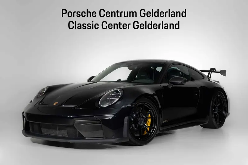 Porsche 911 (2025)